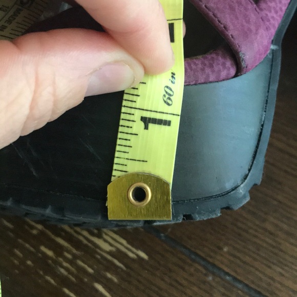 Strappy heels - Picture 7 of 9